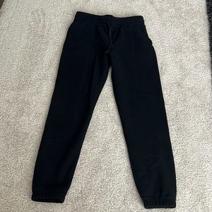 Aritzia sweats